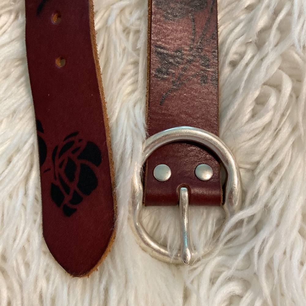 Lucky Brand Brown &Black  Leather Belt with Distressed Finish and silver buckle - Picture 10 of 12